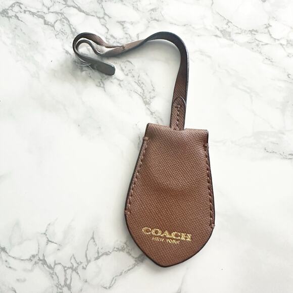 Coach Brown Leather Pull Through Fob Bag Purse Accessory Gold Foil Stamp - Picture 1 of 7